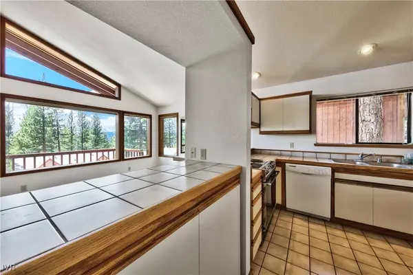 609 Lariat CIR #2, Incline Village, NV 89451