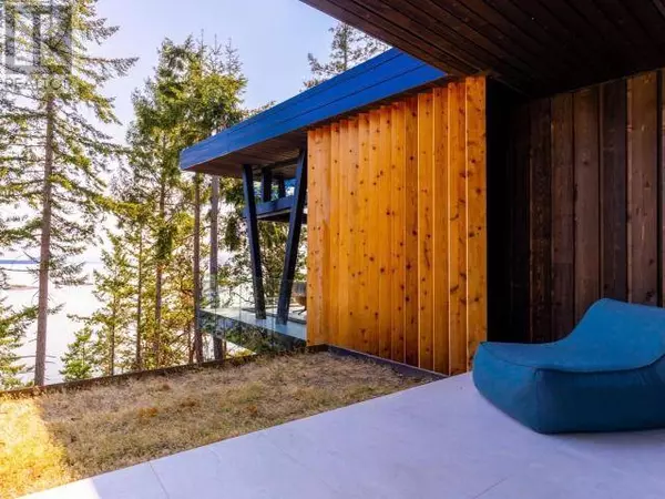 SHARPES BAY ROAD Powell River #Lot 3 & 4, British Columbia V0n2g0,