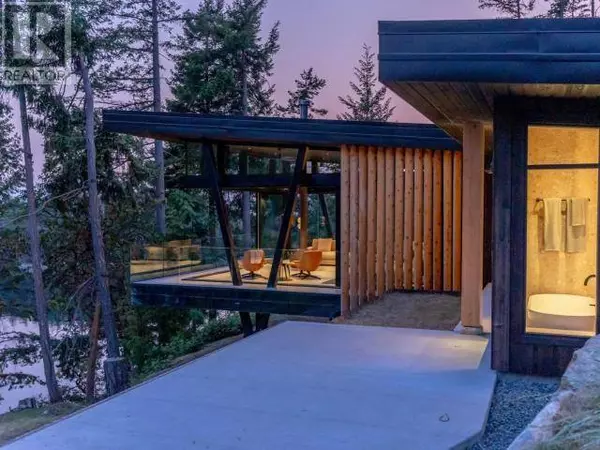 SHARPES BAY ROAD Powell River #Lot 3 & 4, British Columbia V0n2g0,