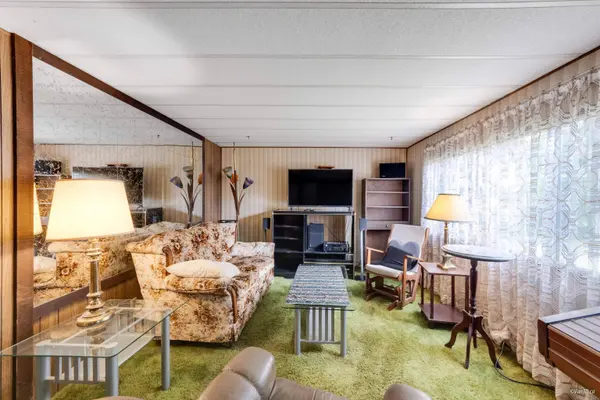 25 Bracken Pkwy, Squamish, BC V0N 1H0