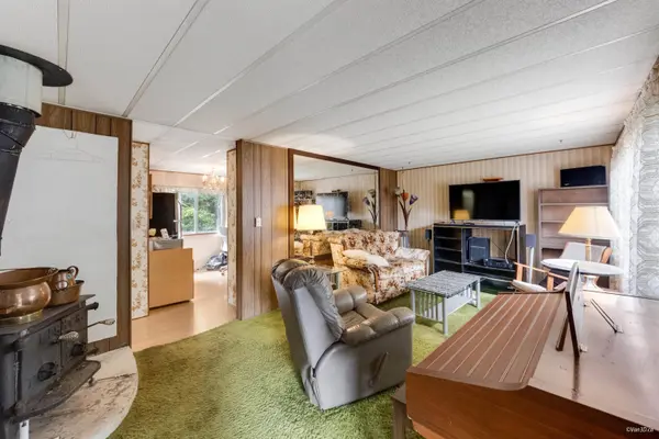 25 Bracken Pkwy, Squamish, BC V0N 1H0