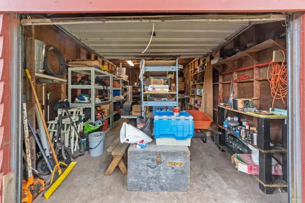 25 Bracken Pkwy, Squamish, BC V0N 1H0