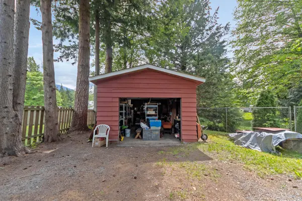 25 Bracken Pkwy, Squamish, BC V0N 1H0