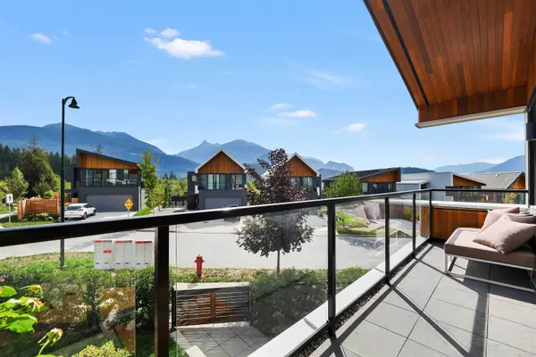 2979 Huckleberry DR, Squamish, BC V8B 1B2