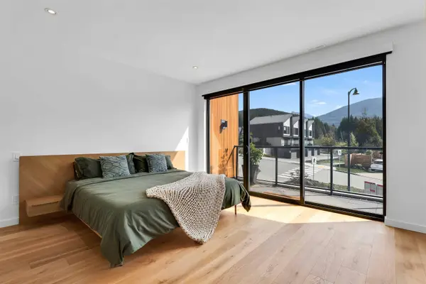 2979 Huckleberry DR, Squamish, BC V8B 1B2