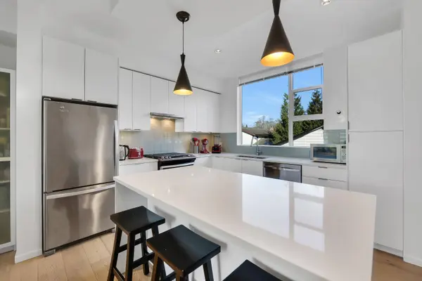 38447 Buckley AVE #4, Squamish, BC V8B 0B8