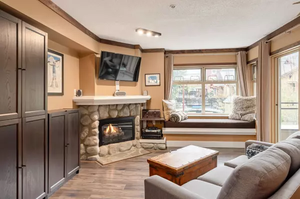 2050 Lake Placid RD #207, Whistler, BC V8E 0A8