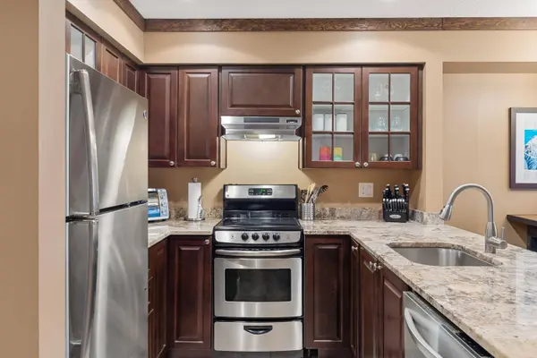 2050 Lake Placid RD #207, Whistler, BC V8E 0A8