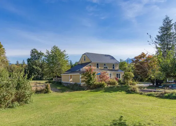 1189 Judd RD, Squamish, BC V0N 1H0