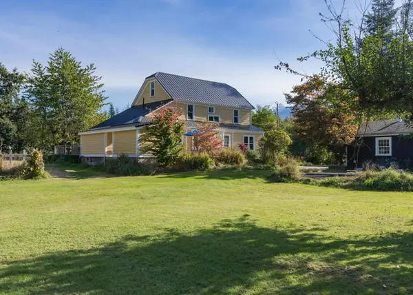 1189 Judd RD, Squamish, BC V0N 1H0