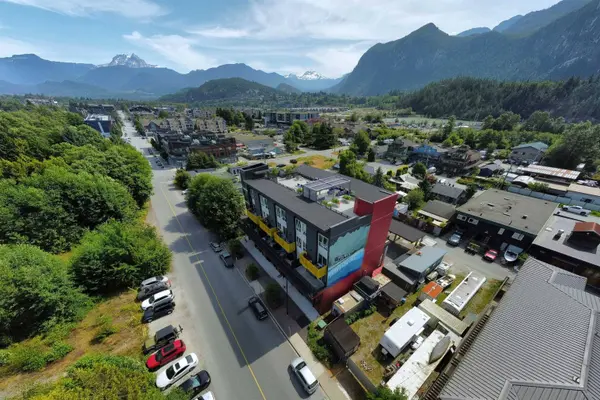 37762 Third AVE #301, Squamish, BC V8B 1C3