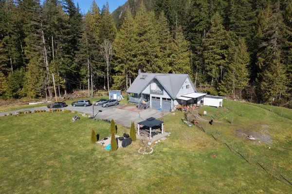 4000 Highway 99, Squamish, BC V0N 1H0