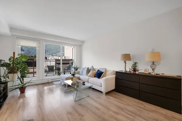 38013 Third AVE #305, Squamish, BC V8B 0Z8