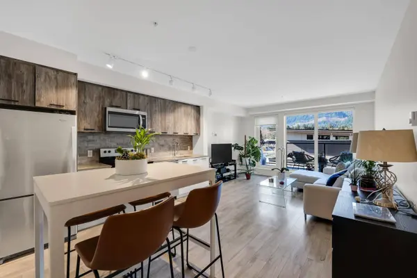 38013 Third AVE #305, Squamish, BC V8B 0Z8