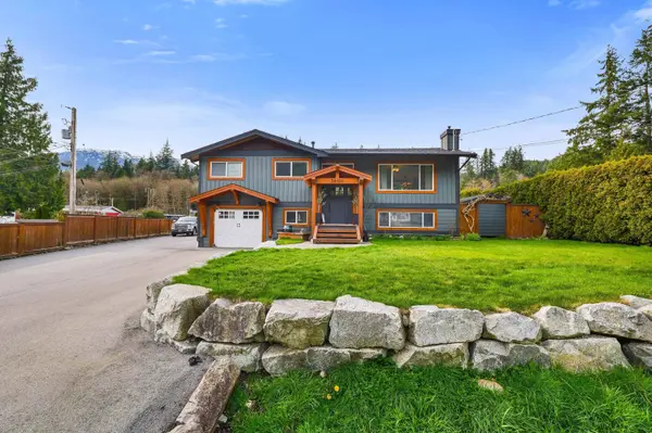 38101 Chestnut AVE, Squamish, BC V8B 0X6