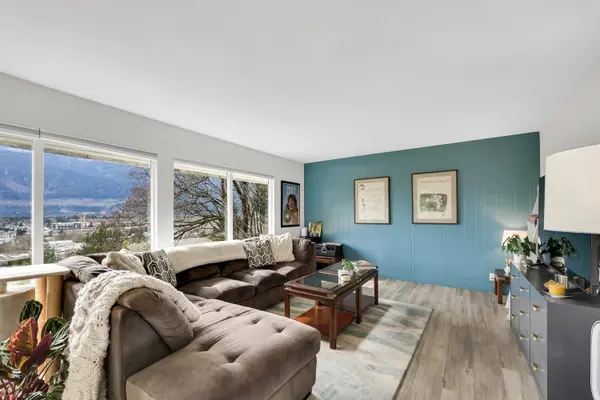 38273 View PL, Squamish, BC V8B 1T0