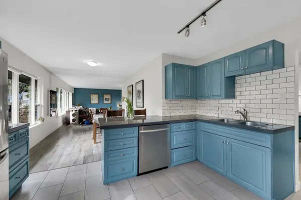 38273 View PL, Squamish, BC V8B 1T0