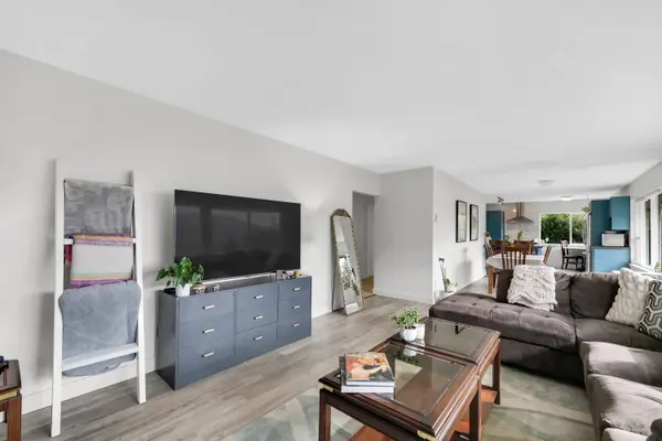 38273 View PL, Squamish, BC V8B 1T0