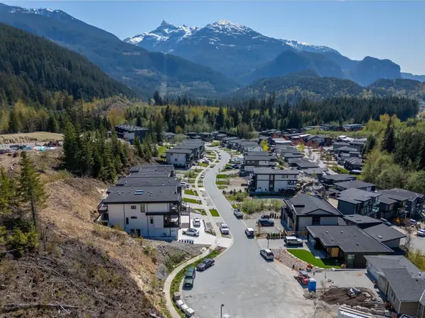 3385 Mamquam RD #34, Squamish, BC V8B 0E3