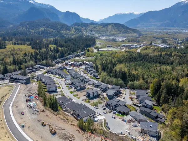 3385 Mamquam RD #34, Squamish, BC V8B 0E3