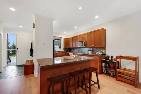 38616 Cherry DR, Squamish, BC V8B 0C2