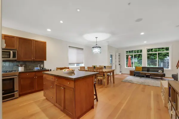 38616 Cherry DR, Squamish, BC V8B 0C2