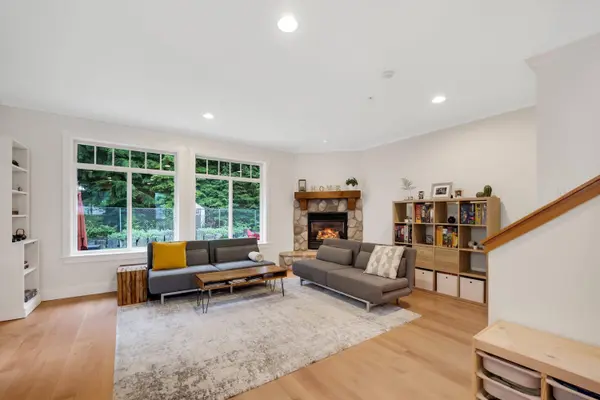 38616 Cherry DR, Squamish, BC V8B 0C2