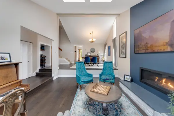 38582 Westway AVE, Squamish, BC V8B 0L6