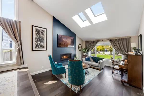 38582 Westway AVE, Squamish, BC V8B 0L6