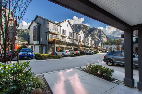 38045 Keel WAY, Squamish, BC V8B 2A1