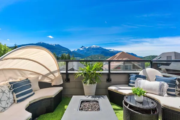 2995 Strangway PL, Squamish, BC V8B 0P8