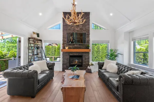 2995 Strangway PL, Squamish, BC V8B 0P8