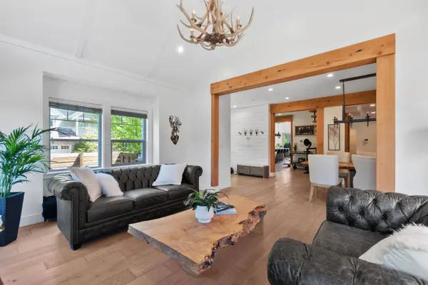 2995 Strangway PL, Squamish, BC V8B 0P8