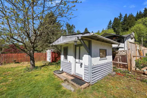38319 Westway AVE, Squamish, BC V8B 0W6