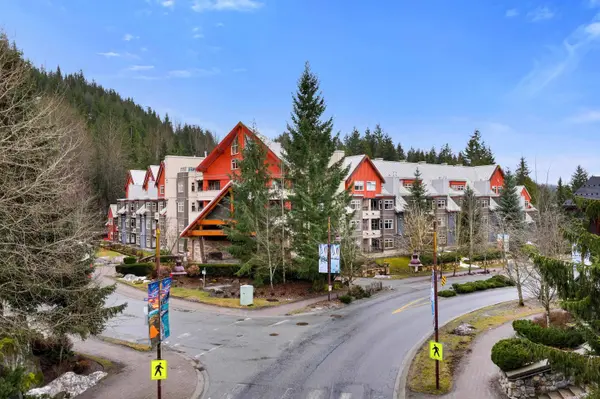 2050 Lake Placid RD #207, Whistler, BC V8E 0A8
