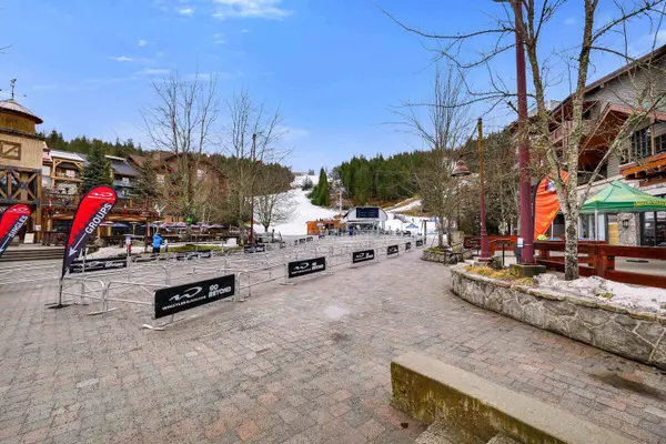 2050 Lake Placid RD #207, Whistler, BC V8E 0A8
