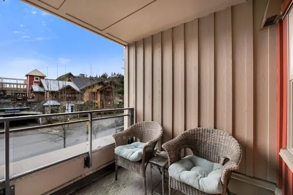 2050 Lake Placid RD #207, Whistler, BC V8E 0A8