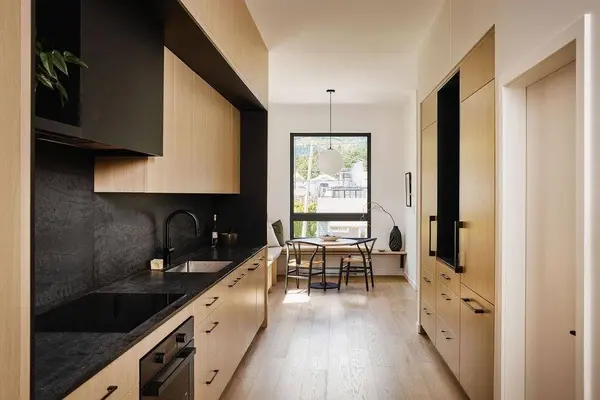 37940 Fourth AVE #2, Squamish, BC V8B 0P7