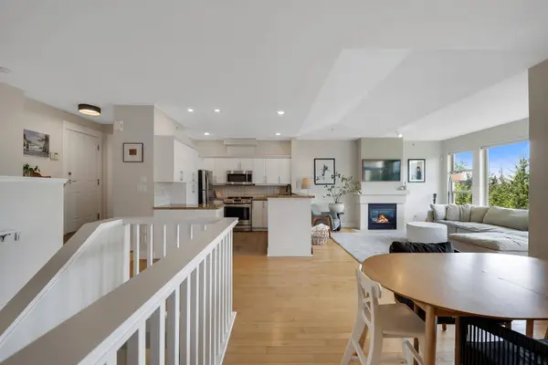 1024 Glacier View DR #11, Squamish, BC V8B 0G1