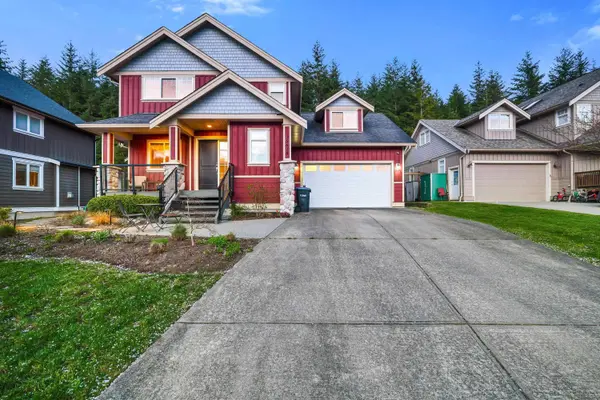 38618 Cherry DR, Squamish, BC V8B 0C2