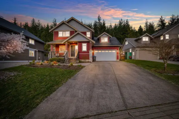 38618 Cherry DR, Squamish, BC V8B 0C2