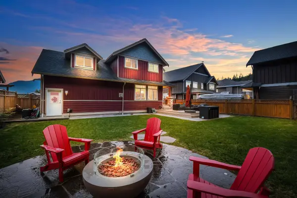 38618 Cherry DR, Squamish, BC V8B 0C2