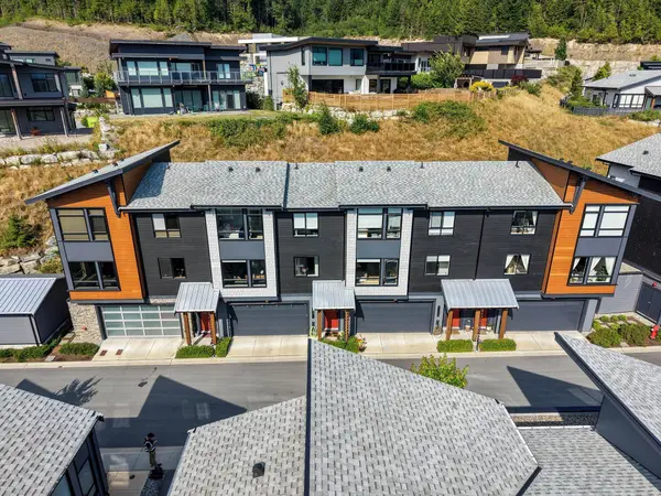 41328 Highline PL, Squamish, BC V8B 1C2
