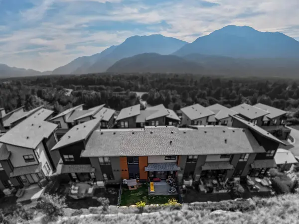41328 Highline PL