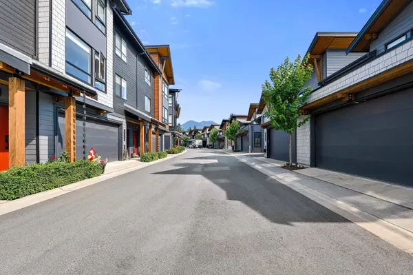 41328 Highline PL, Squamish, BC V8B 1C2
