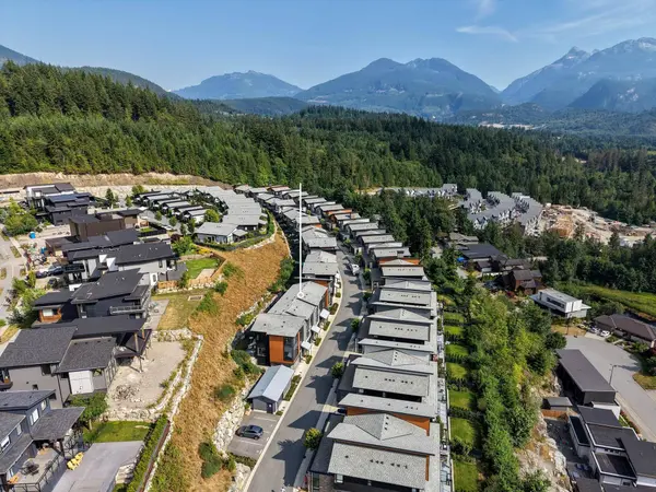 41328 Highline PL, Squamish, BC V8B 1C2