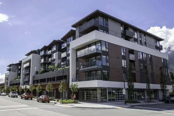 37881 Cleveland AVE #314, Squamish, BC V8B 0Z7