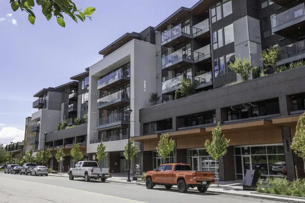 37881 Cleveland AVE #314, Squamish, BC V8B 0Z7