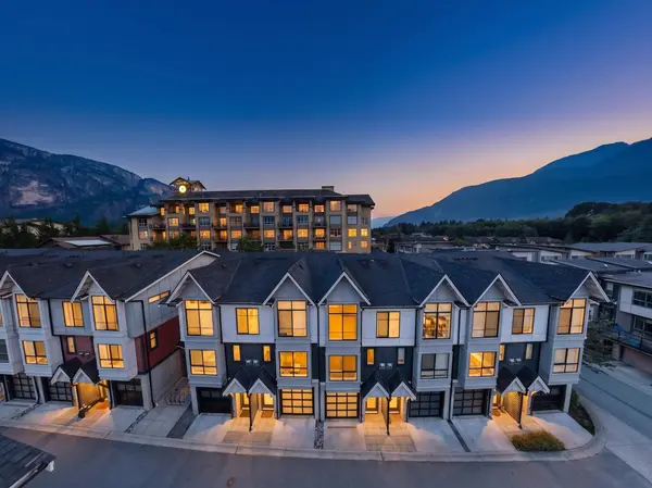 1210 Granite DR, Squamish, BC V8B 0V9
