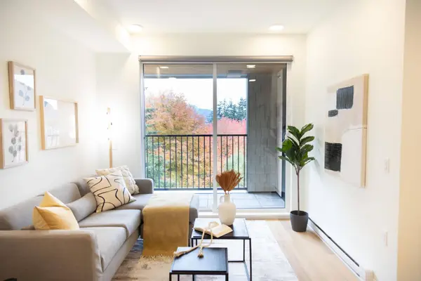 37994 Second AVE #406, Squamish, BC V8B 0C3